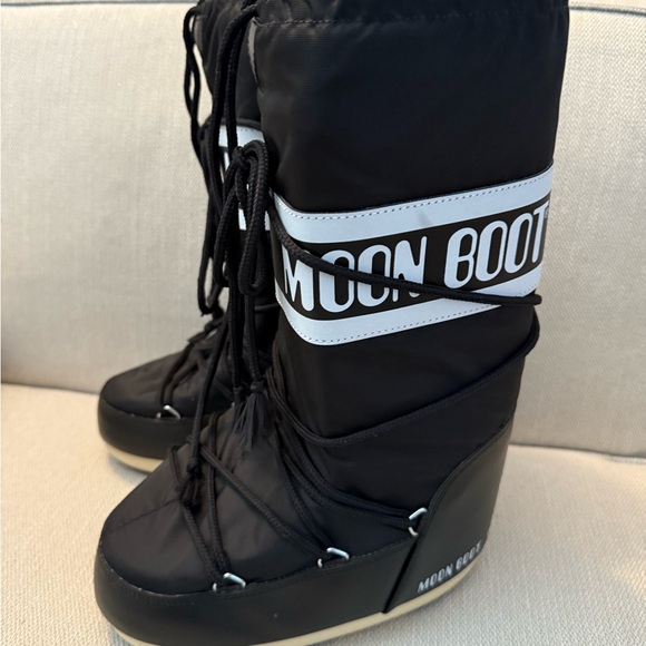 Woman’s Moon Boots Icon Black Nylon size 35/38 - Picture 2 of 8